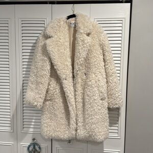 Oversized White furry coat midi length size xs runs big